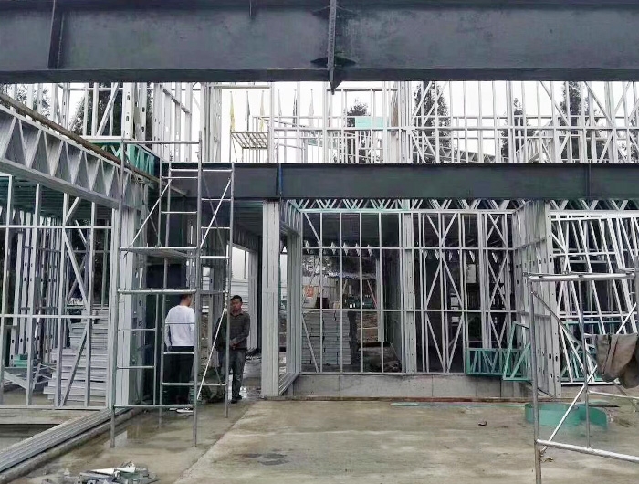 東晟康達(dá)輕鋼別墅內(nèi)部結(jié)構(gòu)建造案例